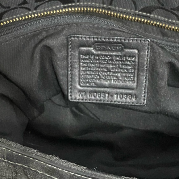 Coach Black Handbag. Gently Used. Serial: H0651-10384 - Picture 4 of 4